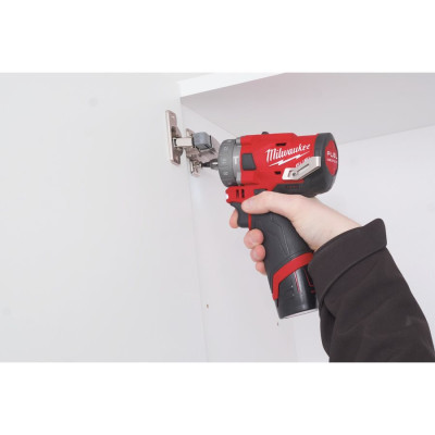 Дриль-шуруповерт ударний акумуляторний зі змінними насадками Milwaukee M12 FPDXKIT-202X 4933464138