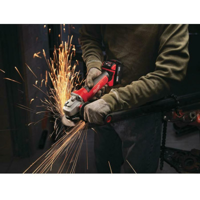 Набір акумуляторних інструментів Milwaukee M18 BPP3A-402B 4933464140