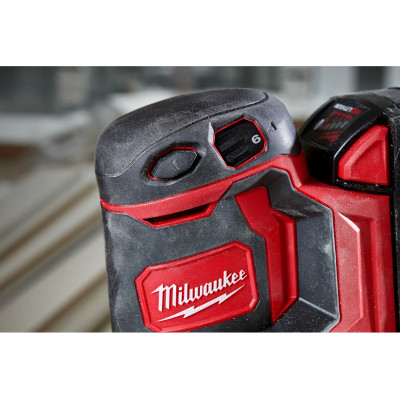 Ексцентрикова шліфмашина акумуляторна Milwaukee M18 BOS125-502B 4933464229