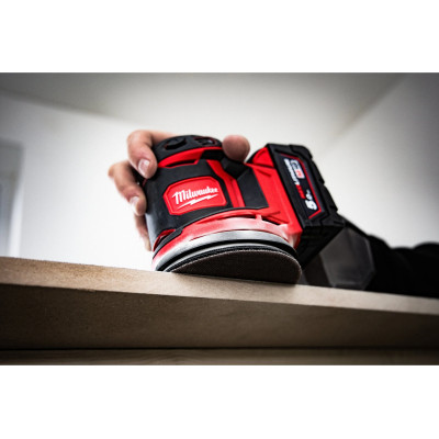 Ексцентрикова шліфмашина акумуляторна Milwaukee M18 BOS125-502B 4933464229