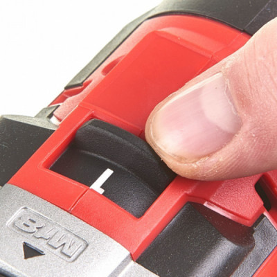 Дрель-шуруповерт аккумуляторная Milwaukee M18 CBLDD-0 4933464316 без АКБ