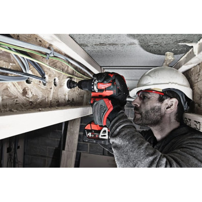 Дрель-шуруповёрт ударная аккумуляторная Milwaukee M18 CBLPD-202C 4933464320