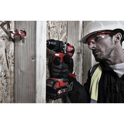 Дрель-шуруповёрт ударная аккумуляторная Milwaukee M18 CBLPD-202C 4933464320