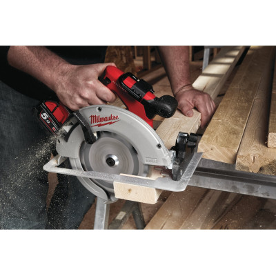 Дисковая пила аккумуляторная Milwaukee M18 BLCS66-0 4933464588 без АКБ