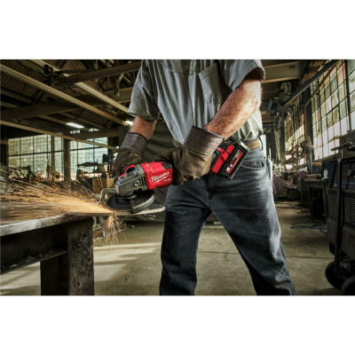 Угловая шлифмашина аккумуляторная Milwaukee M18 FHSAG125XB-552X 4933471079