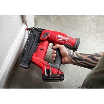 Гвоздезабиватель аккумуляторный Milwaukee M18 FN18GS-0X 4933471409 без АКБ