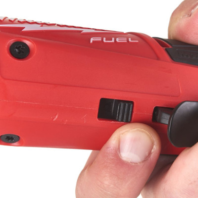 Гайковерт кутовий акумуляторний Milwaukee M12 FIR38LR-0 4933471500 без АКБ