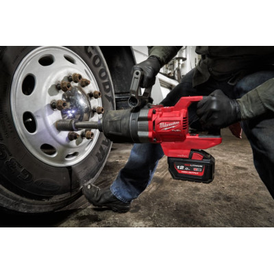 Гайковёрт высокомоментный аккумуляторный Milwaukee M18 FUEL ONEFHIWF1D-0C 4933471755 без АКБ