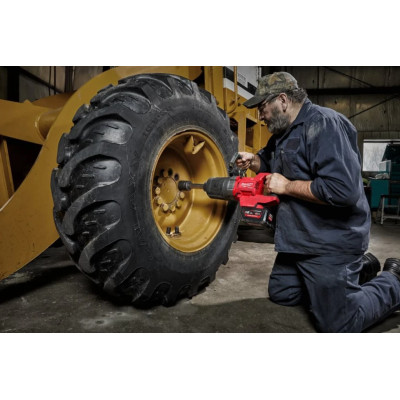 Гайковёрт высокомоментный аккумуляторный Milwaukee M18 FUEL ONEFHIWF1D-121C 4933471756