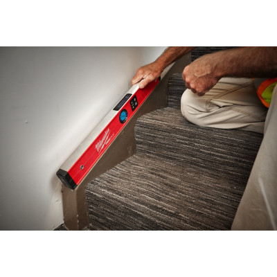 Уровень цифровой аккумуляторный Milwaukee RedStick 600 мм 4933471978