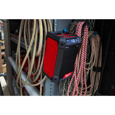 Радиоприёмник-зарядная станция Milwaukee M12 RCDAB+-0 4933472114 без АКБ