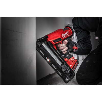 Гвоздезабиватель аккумуляторный Milwaukee M18 FN16GA-202X 4933478092