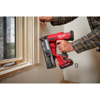 Гвоздезабиватель аккумуляторный Milwaukee M18 FN16GA-202X 4933478092
