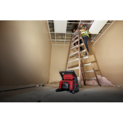 Ліхтар світлодіодний акумуляторний Milwaukee M18 HOAL-0 4933478118 без АКБ