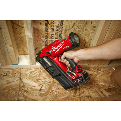 Цвяхозабивач акумуляторний Milwaukee M18 FFNS-502C 4933478302