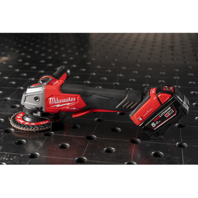 Угловая шлифмашина аккумуляторная Milwaukee M18 ONEFSAG125XPDB-502X 4933478435