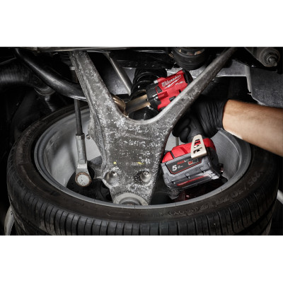 Гайковёрт ударный аккумуляторный Milwaukee M18 FIW2F12-502X 4933478444