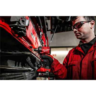Гайковёрт ударный аккумуляторный Milwaukee M18 FIW2P12-502X 4933478447