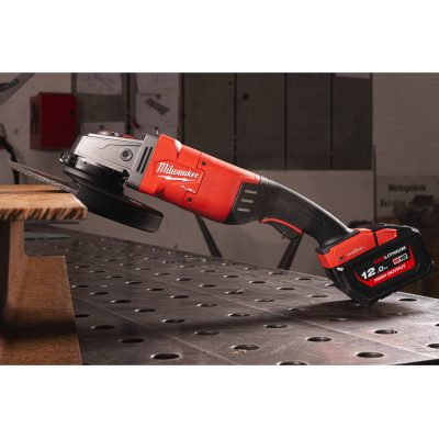 Угловая шлифмашина аккумуляторная Milwaukee M18 ONEFLAG230XPDB-0C 4933478782 без АКБ