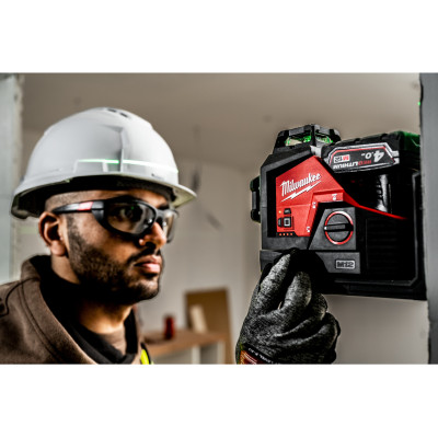 Лазерний нівелір акумуляторний Milwaukee M12 CLL4P-301C 4933479203