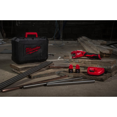 Труборіз акумуляторний по нержавіючій сталі Milwaukee M12 PCSS-202C 4933479242