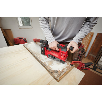 Стрічкова шліфмашина акумуляторна Milwaukee M18 FBTS75-0 4933479614 без АКБ