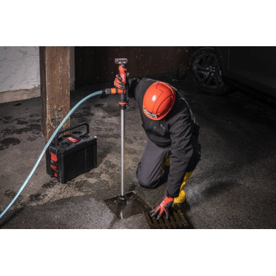Аккумуляторный насос для перекачки Milwaukee M12 BSWP-0 4933479639 без АКБ
