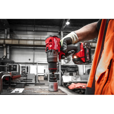 Дриль-шуруповерт ударний акумуляторний Milwaukee M18 FPD3-402C 4933492473