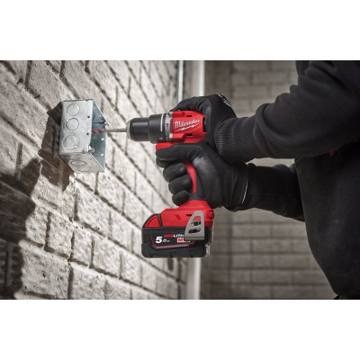 Дриль-шуруповерт ударний акумуляторний Milwaukee M18 BLPDRC-502C 4933492826