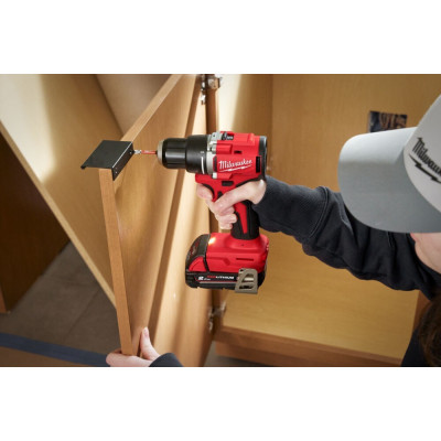 Дрель-шуруповёрт аккумуляторная Milwaukee M18 BLDDRC-0 4933492831 без АКБ