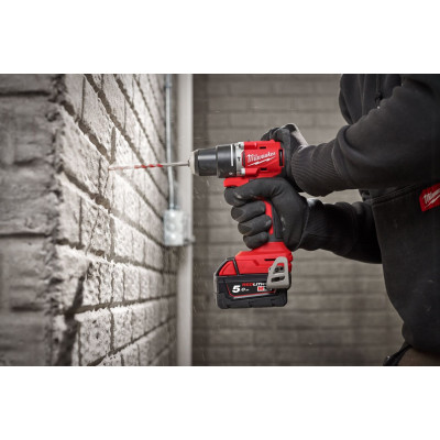 Дрель-шуруповёрт аккумуляторная Milwaukee M18 BLDDRC-502С 4933492835