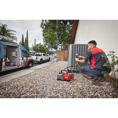 Насос вакуумный аккумуляторный Milwaukee M18 FVP5-0 4933492853 без АКБ