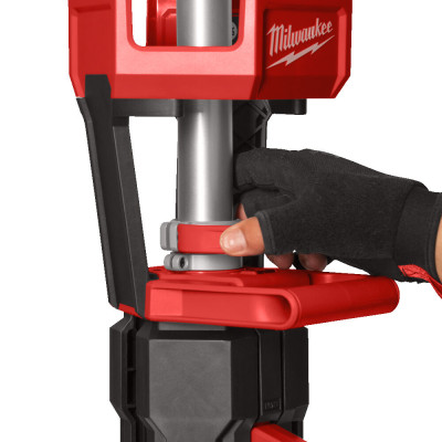 Прожектор світлодіодний акумуляторний Milwaukee M18 SAL2-502B 4933492903