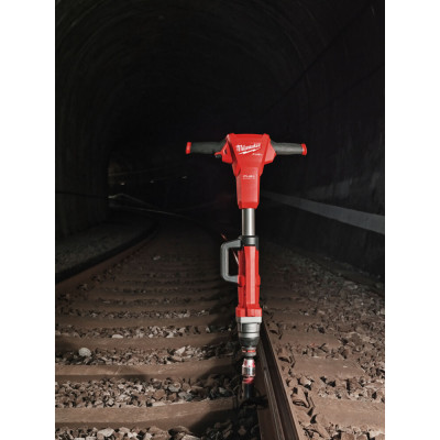 Гайковёрт железнодорожный аккумуляторный Milwaukee M18 FHIWF1R-0C 4933493140 без АКБ