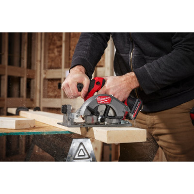Дискова пила акумуляторна Milwaukee M12 FCS442-502X 4933493489