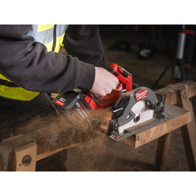 Дискова пила акумуляторна Milwaukee M18 FCS66GR3-0 4933493491 без АКБ