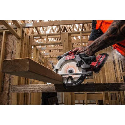 Дискова пила акумуляторна Milwaukee M18 FCS552-302X 4933493589