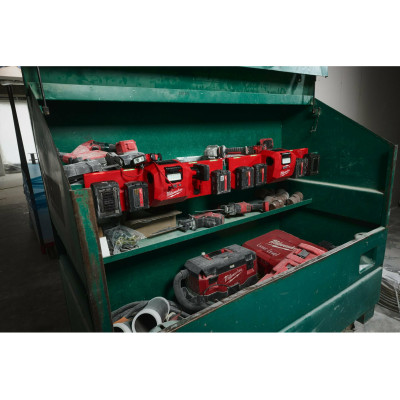 Зарядное устройство Milwaukee M12-18 GBC4 Li-Ion 12 В, 18 В 4933493863