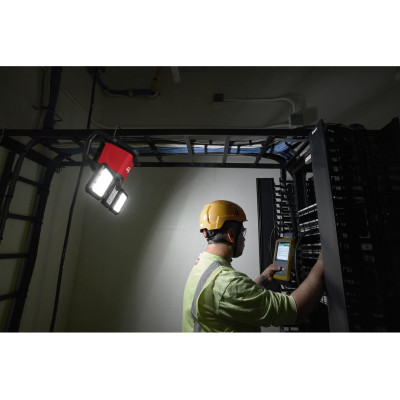 Фонарь аккумуляторный Milwaukee M18 MDTL-0 4933498149 без АКБ