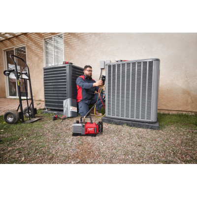 Насос аккумуляторный вакуумный Milwaukee M18 FVP5-0 с адаптером 4933498379 без АКБ
