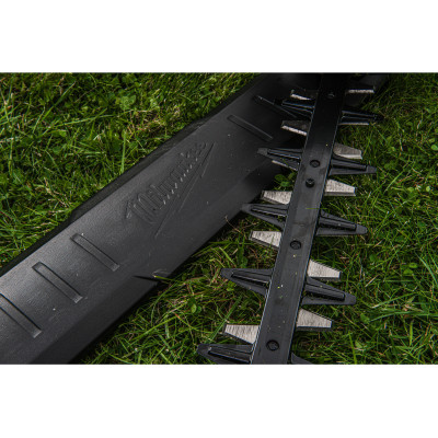 Кущоріз акумуляторний Milwaukee M18 FHET60G2-802 4933498385