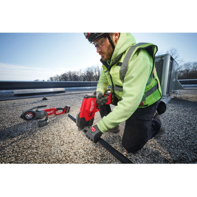 Аккумуляторный труборез для металлических труб Milwaukee M18 FPCS-502X 4933498915