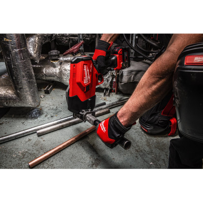 Аккумуляторный труборез для металлических труб Milwaukee M18 FPCS-502X 4933498915