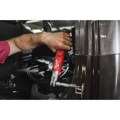 Гайковёрт угловой аккумуляторный Milwaukee M12 FIR38G2-0 4933498936 без АКБ