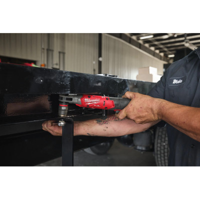 Гайковерт-тріскачка кутовий акумуляторний Milwaukee M12 FIR12G2-0 4933498939 без АКБ