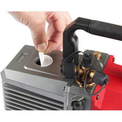 Насос вакуумный аккумуляторный Milwaukee M18 FVP5-801 4933499249