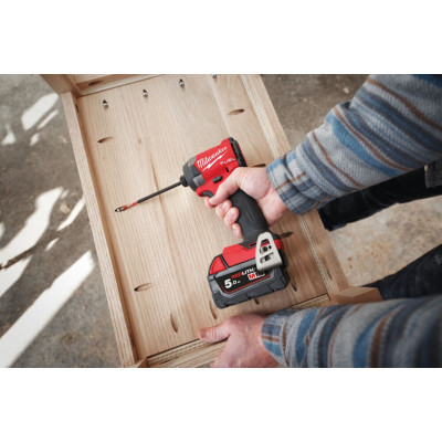 Винтоверт аккумуляторный Milwaukee M18 FID3MC-502X 4933499450