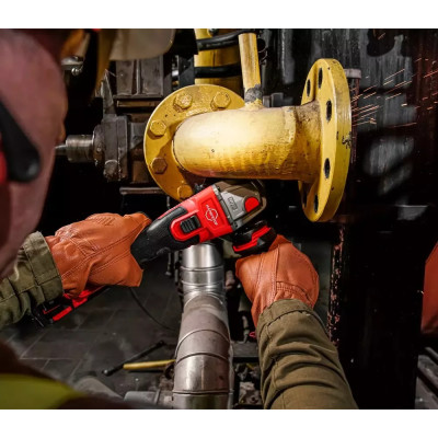 Угловая шлифмашина аккумуляторная Milwaukee M18 FSAG125XBMC-502X ALIS-0 4933499453