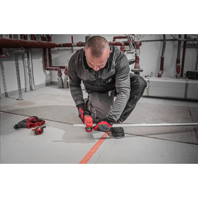 Труборіз акумуляторний по нержавіючій сталі Milwaukee M12 PCSSMC-202C 4933499464