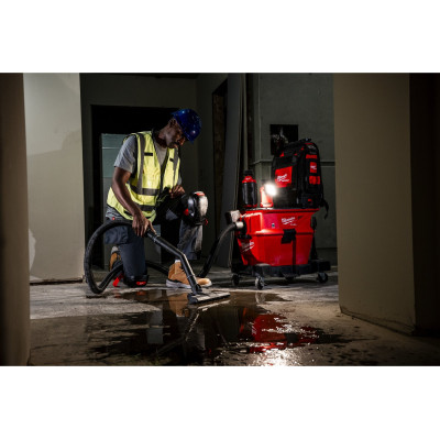 Пилосос акумуляторний Milwaukee M18 M18 FVC23L-0 4933500141 без АКБ